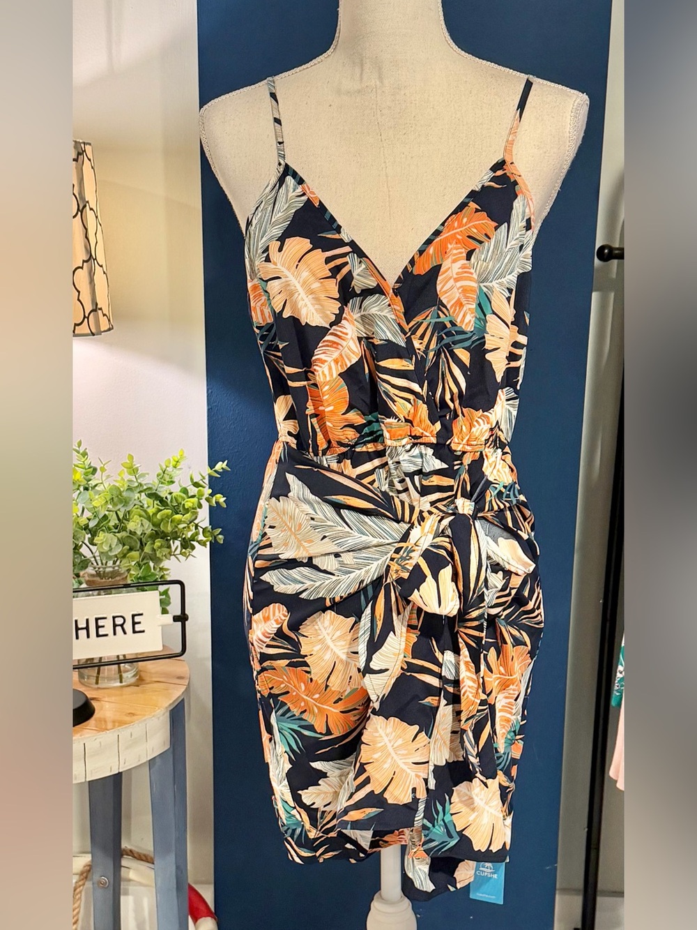 CUPSHE Tropical Floral Wrap Dress Size Medium NWT